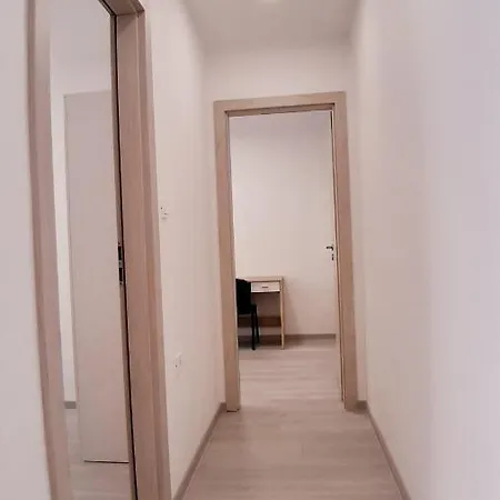 Apartman Luxury Sabadell - Located Split