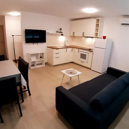 Luxury Sabadell - Located Apartman