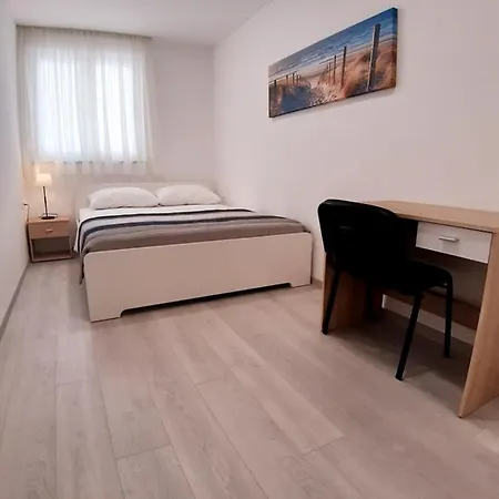 Luxury Sabadell - Located Apartman